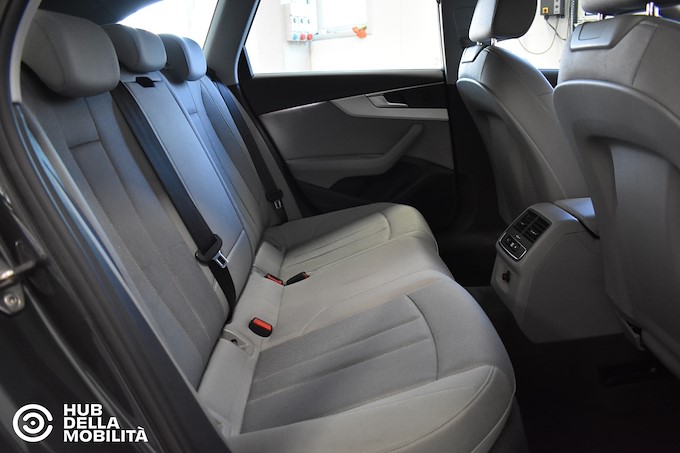 AUDI A4 Avant 35 TDI/163 CV S tronic Business Advanced